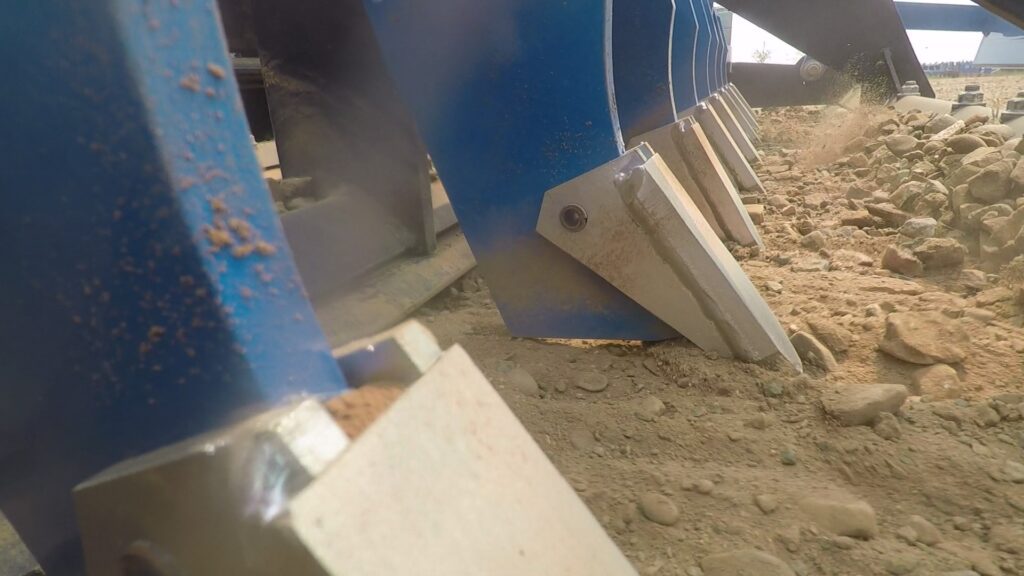 kage greater bar land plane with ripper teeth skid steer attachment replaceable automatic floating teeth