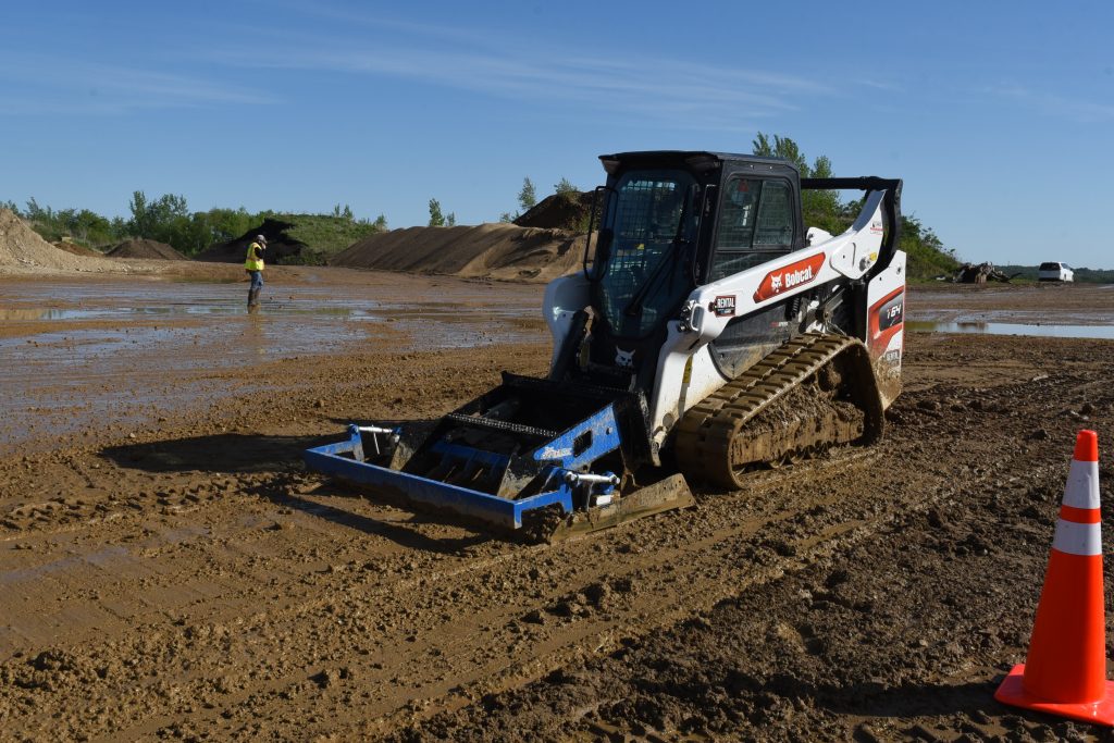 Skid Steer Land Plane - GreatER Bar on Bobcat