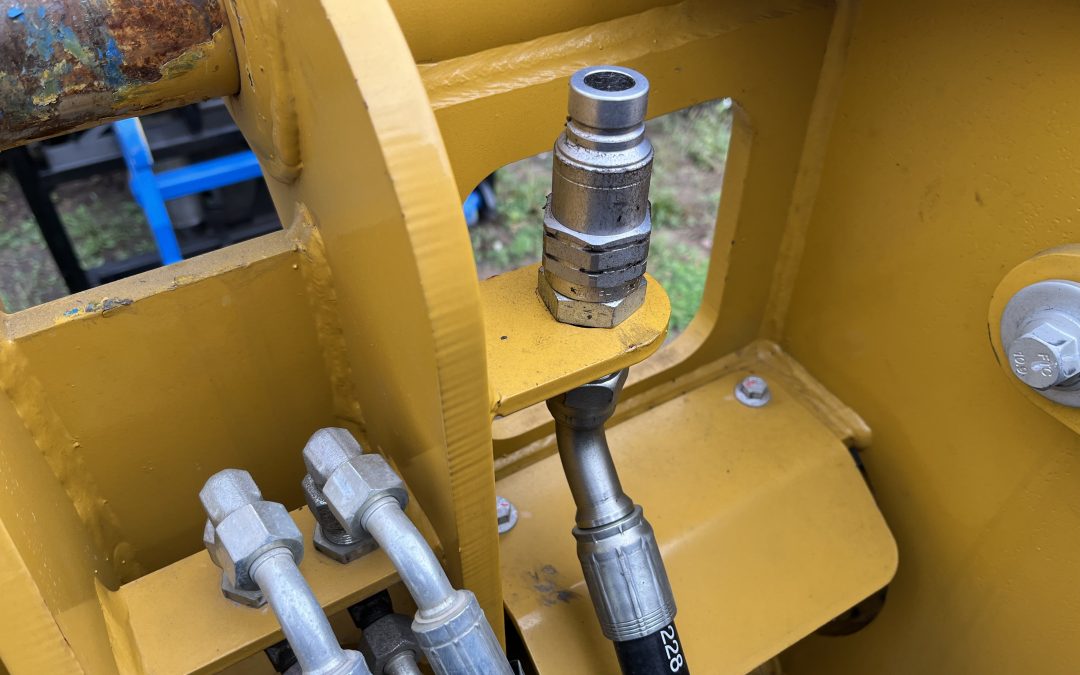 Understanding Hydraulic Couplers for Snow Plows